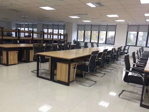 智能鋼木辦公家具 廠家報(bào)價(jià)指南與選購(gòu)策略